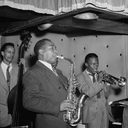 Portrait of Charlie Parker, Tommy Potter, 
Miles Davis, Duke Jordan, and Max Roach, 
Three Deuces, New York, N.Y., ca. Aug. 1947
photo: William P. Gottlieb/Ira and Leonore S. Gershwin Fund Collection, Music Division, Library of Congress