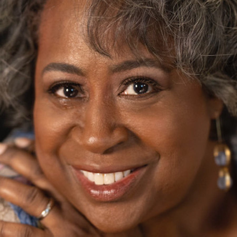 Headshot_96HOP22_DianaSolomonGlover